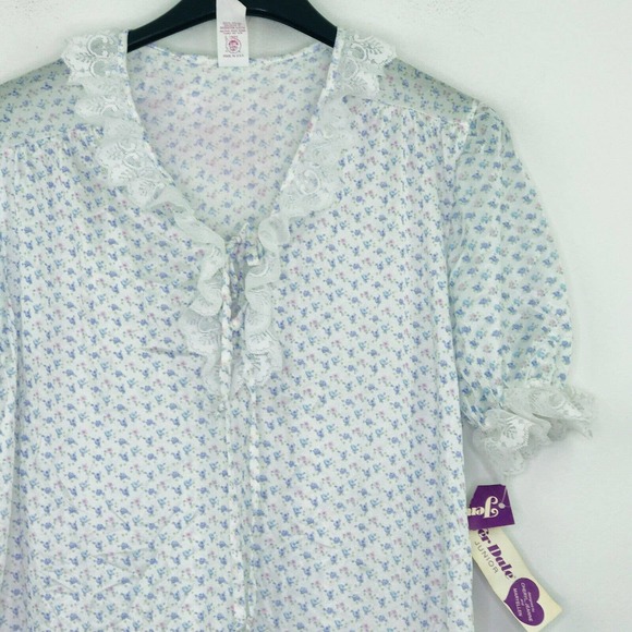 Jennifer Dale Junior's 11 Nightgown White Blue Floral Lace Trim Sleep NWT BM28 - Picture 2 of 5